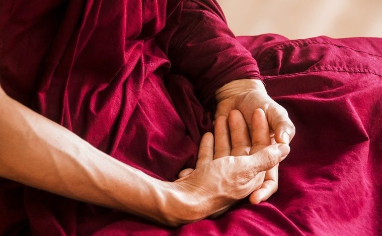 چرا موقع مدیتیشن خوابم میگیره؟