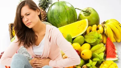 چرا با خوردن میوه دل درد شدید می‌گیرم؟